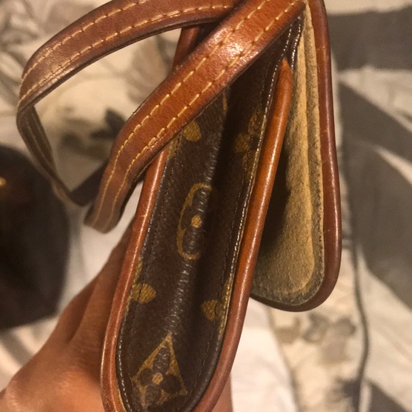 Louie v clutch - Picture 8 of 8